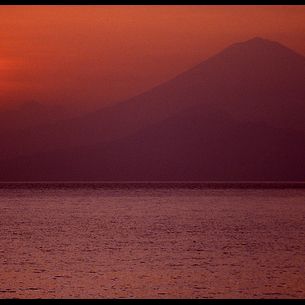I vulcani Agung e Seraya visti da Senggigi